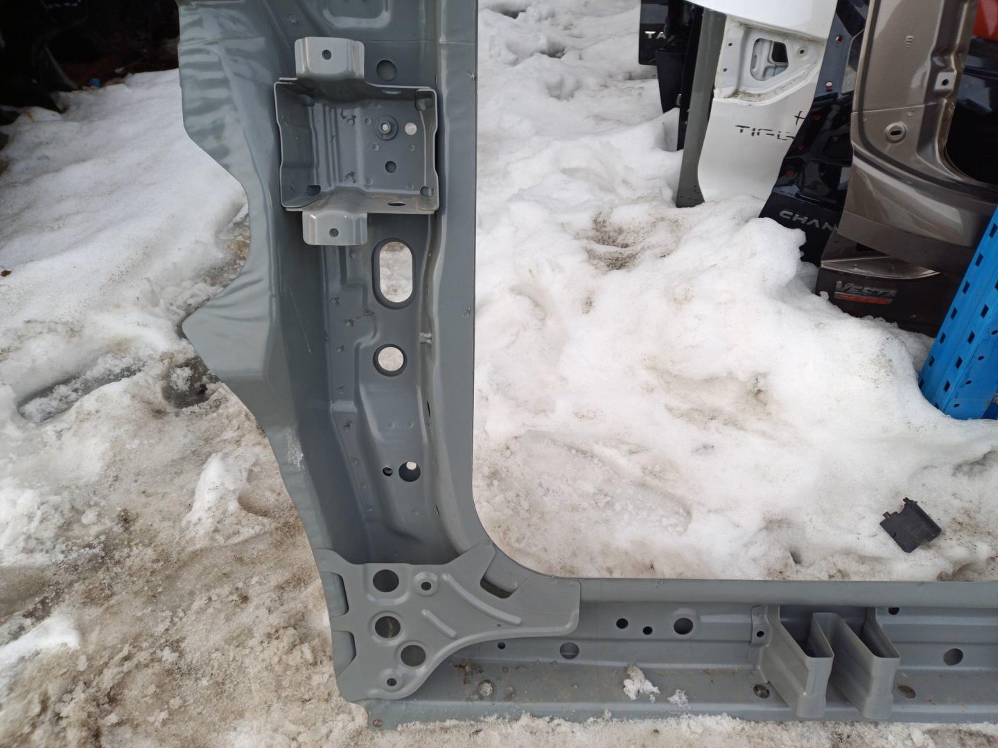 Кузовной элемент