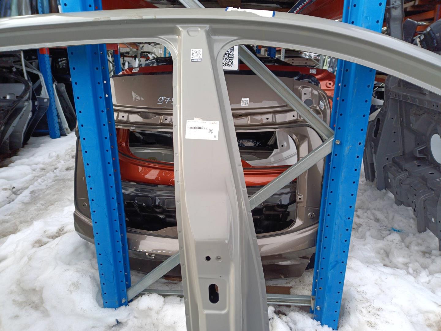 Кузовной элемент