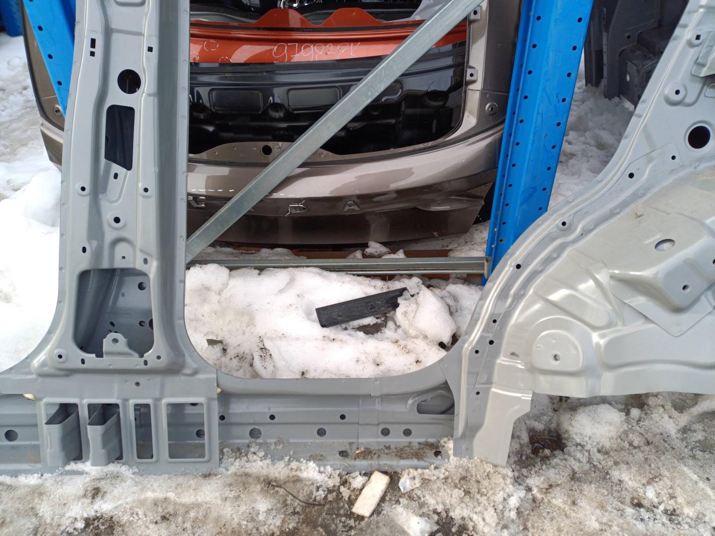 Кузовной элемент