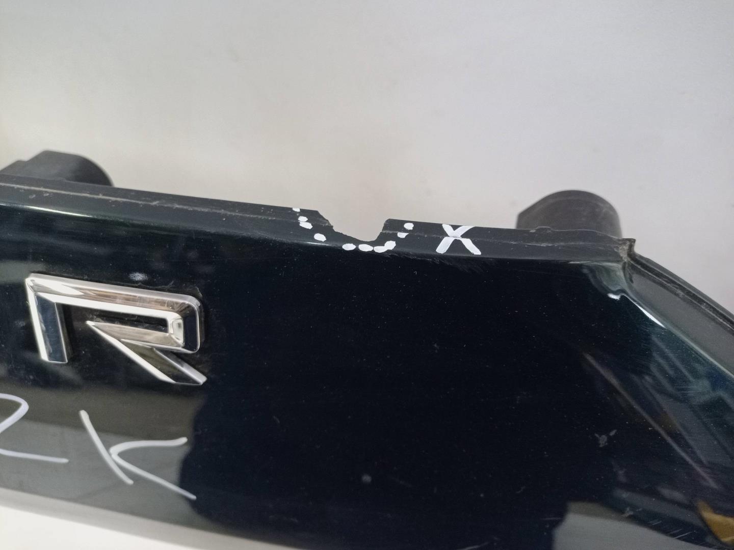 Накладка крышки багажника