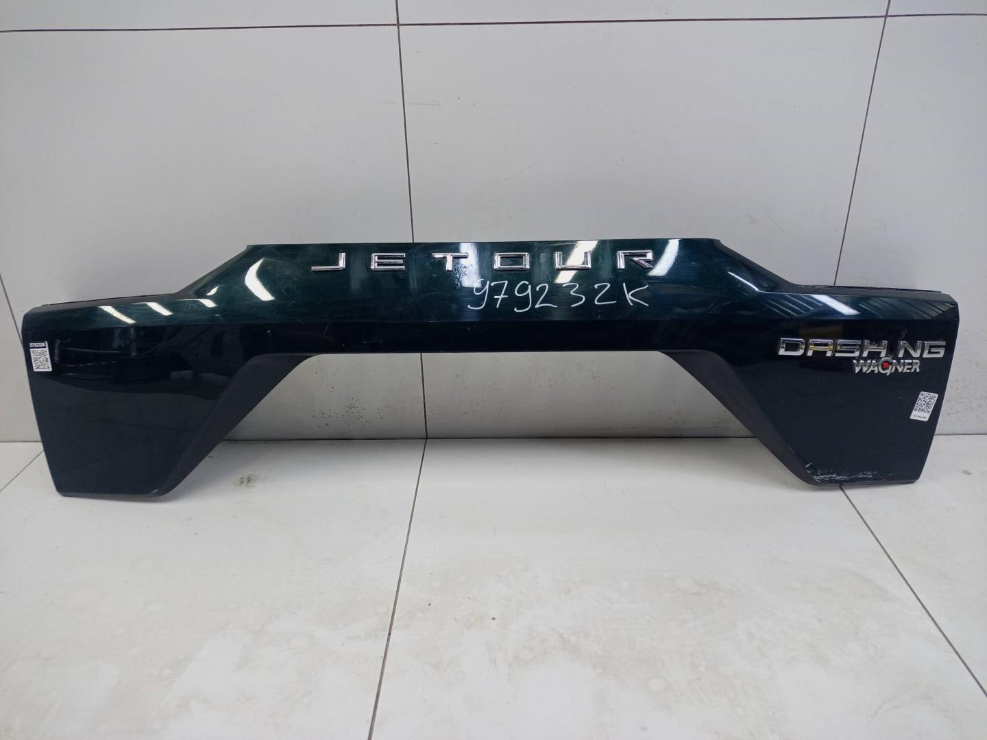 Накладка крышки багажника