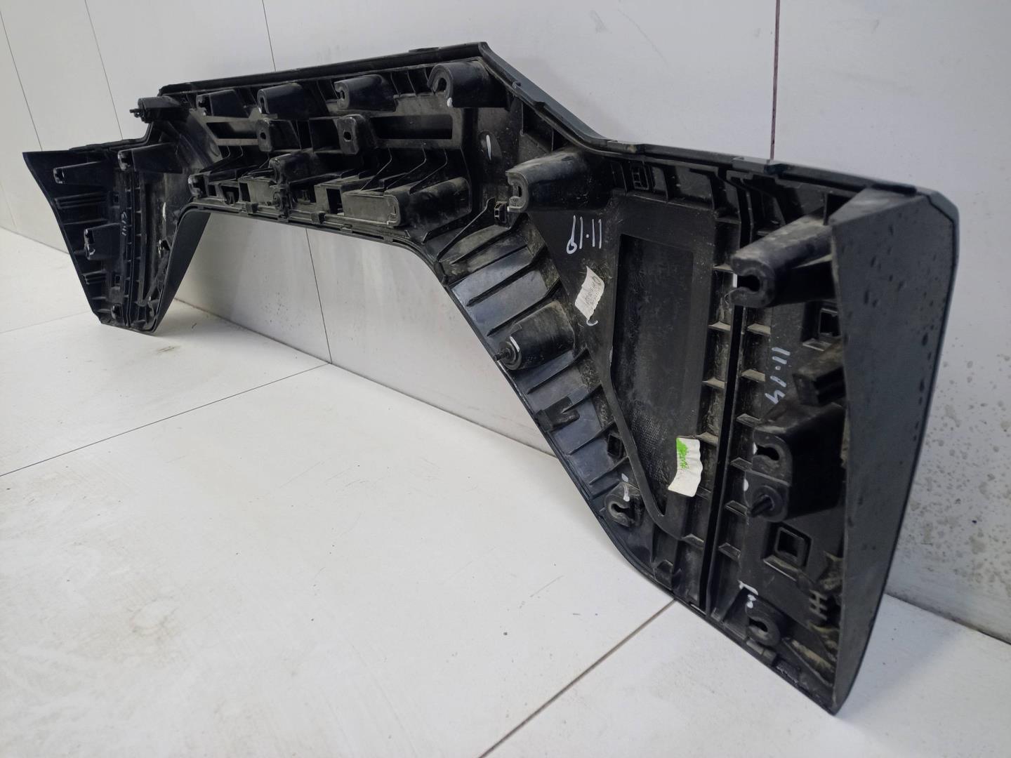 Накладка крышки багажника