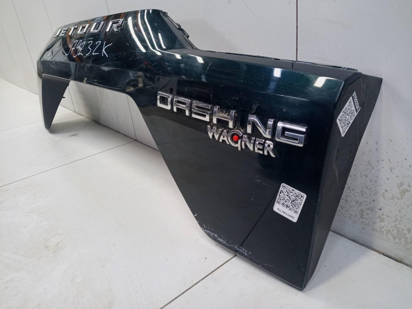 Накладка крышки багажника