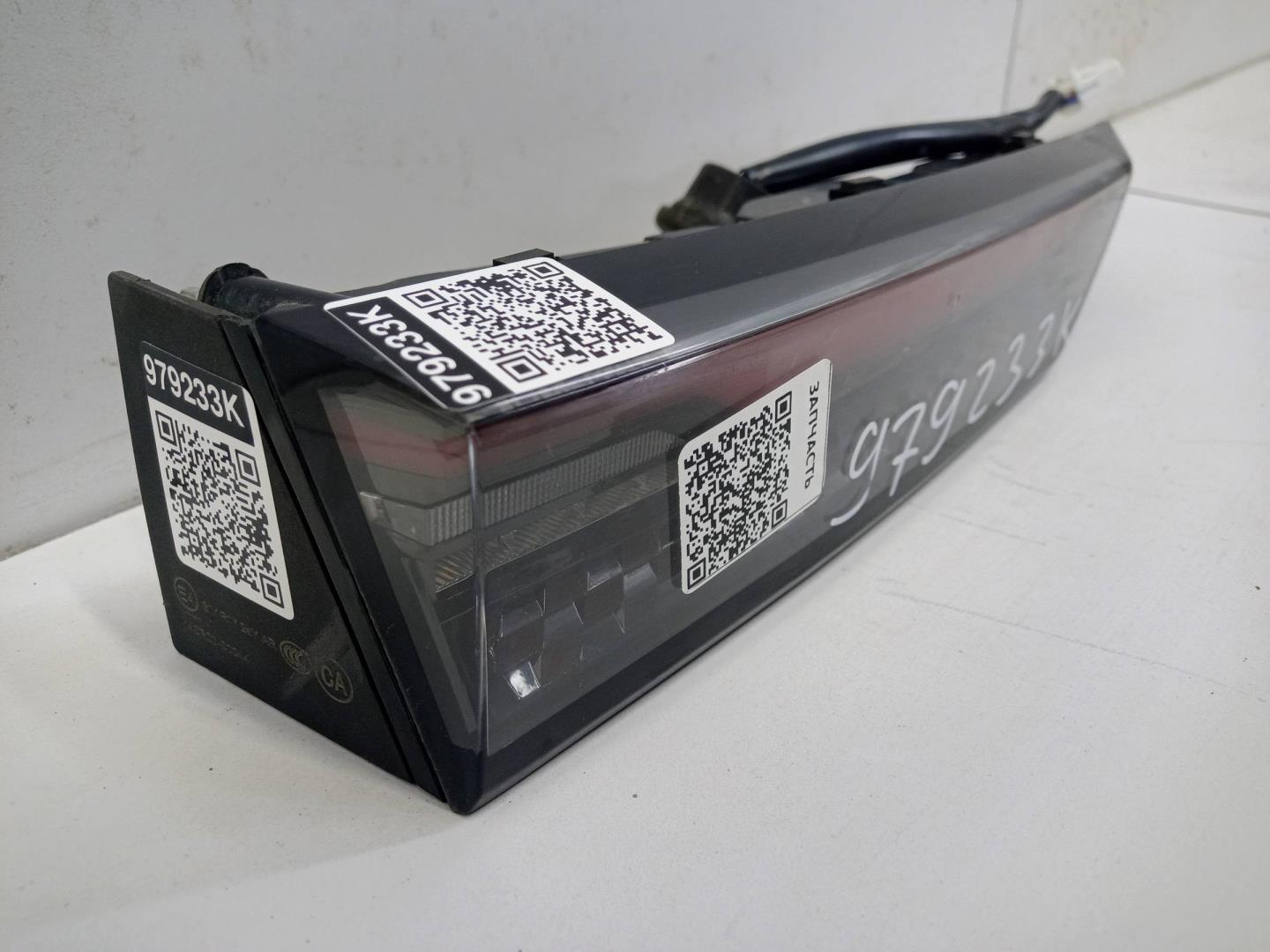 Фонарь задний внутренний левый