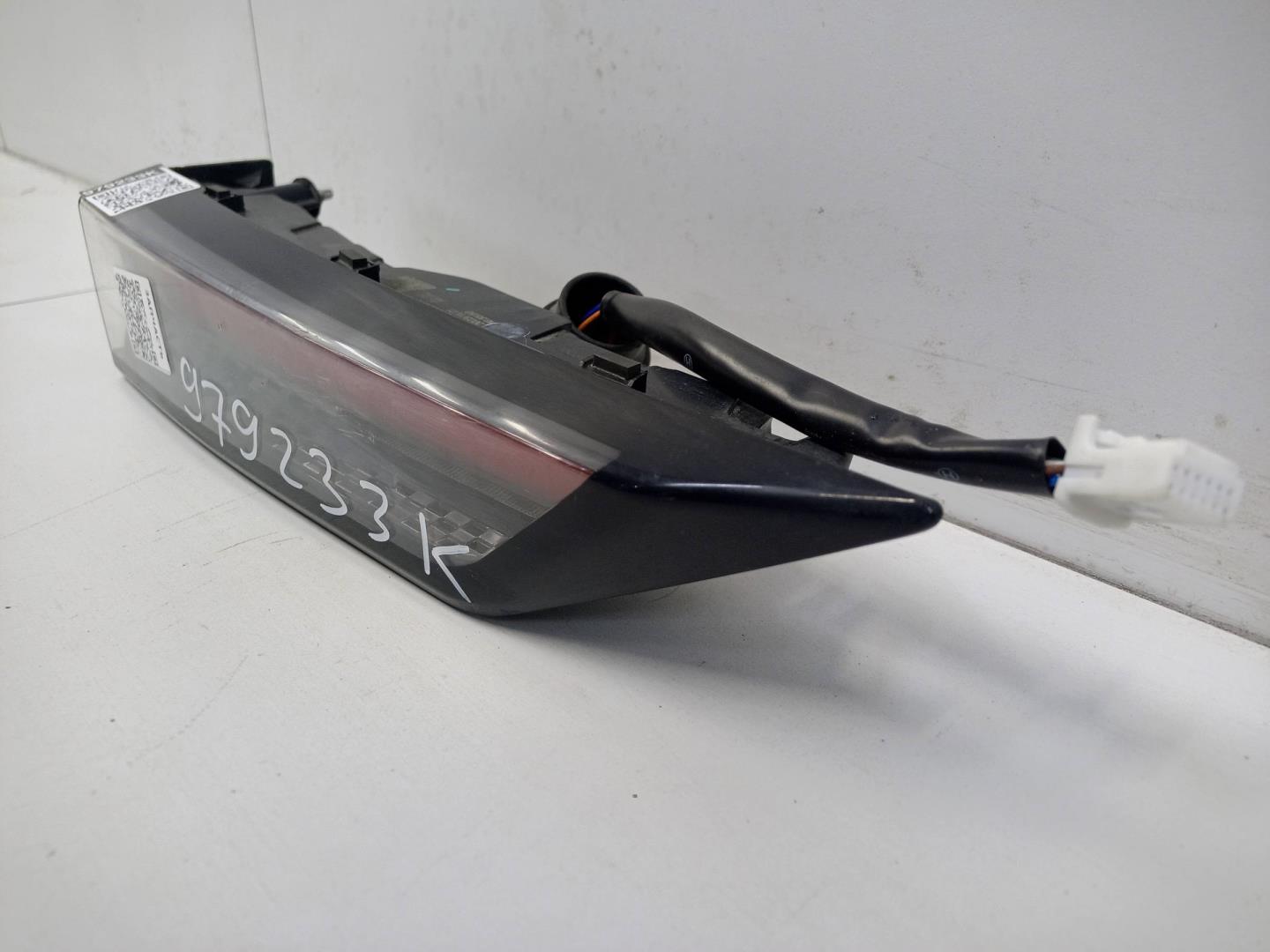 Фонарь задний внутренний левый