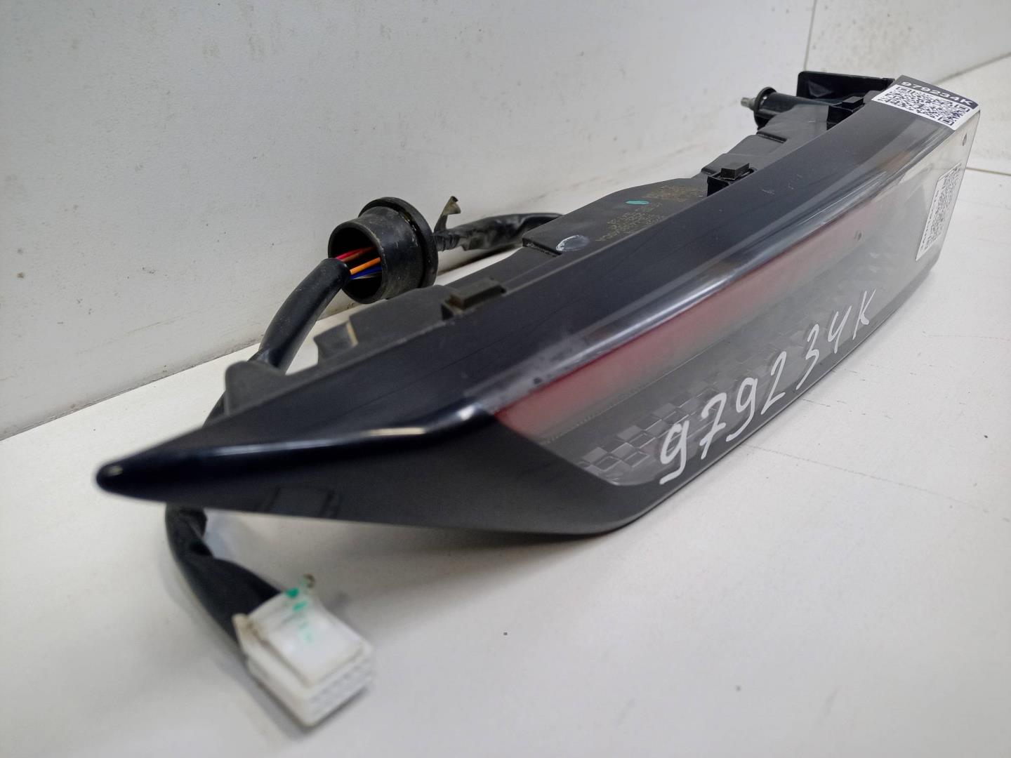 Фонарь задний внутренний правый