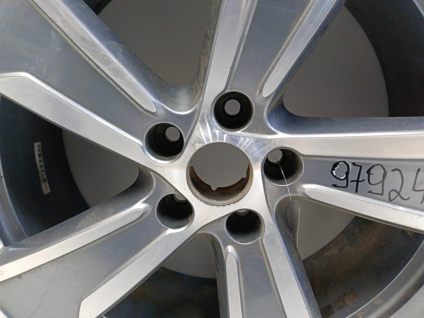 Диск колесный литой легкий сплав