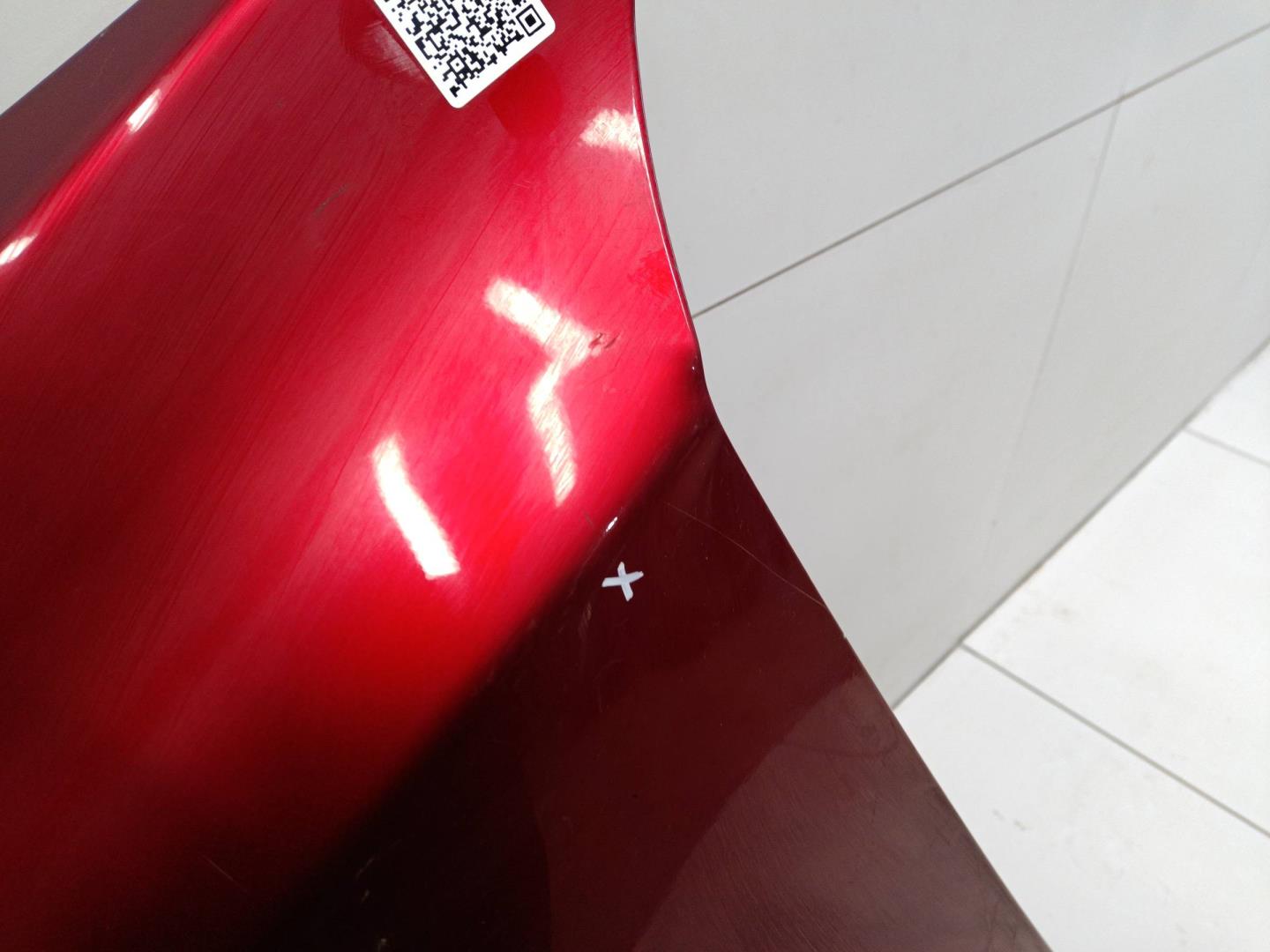 Крыло переднее левое