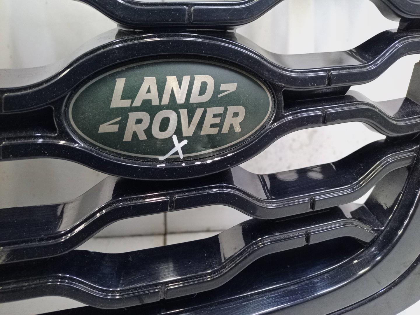 Решетка радиатора