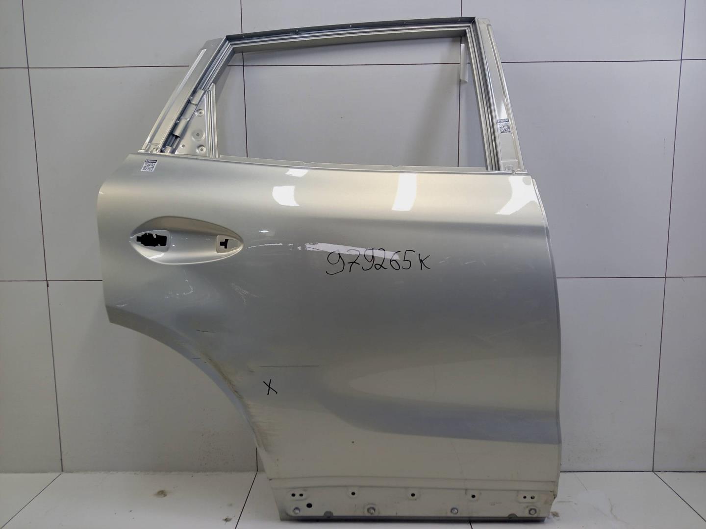 Дверь задняя правая
