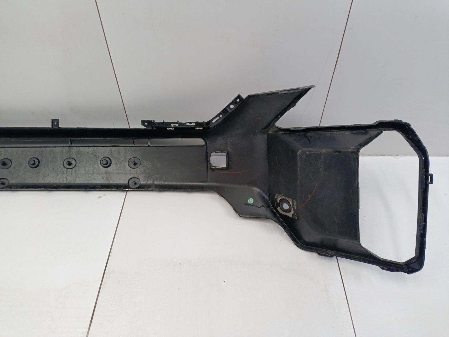 Накладка переднего бампера центральная