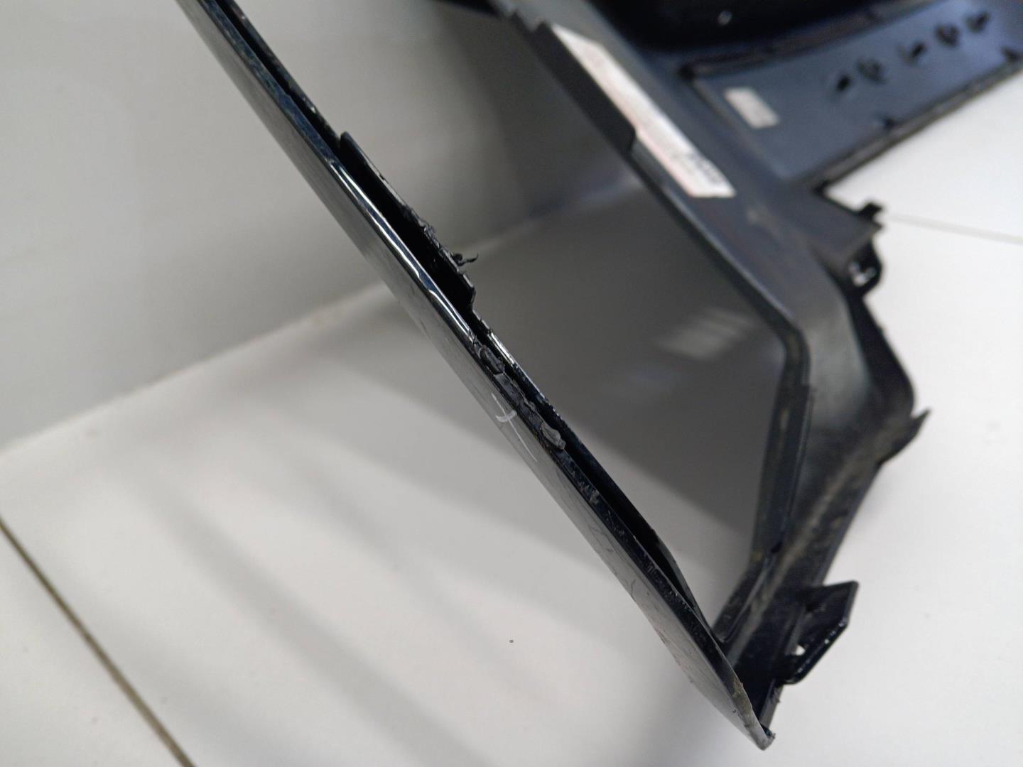 Накладка переднего бампера центральная