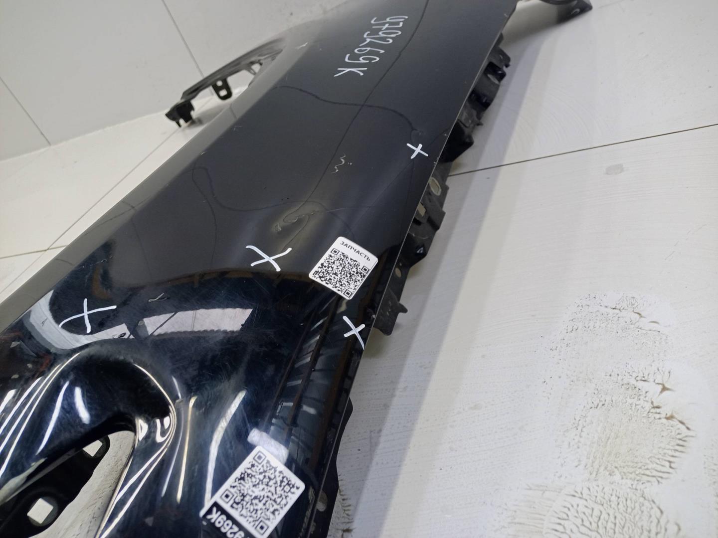 Крыло переднее правое