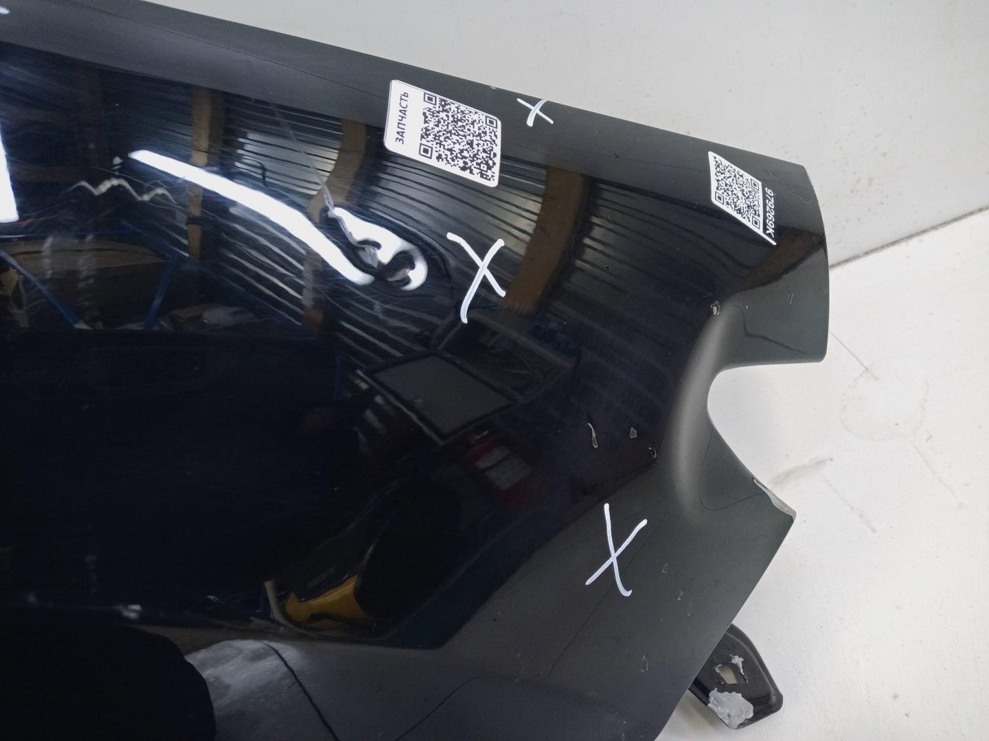 Крыло переднее правое