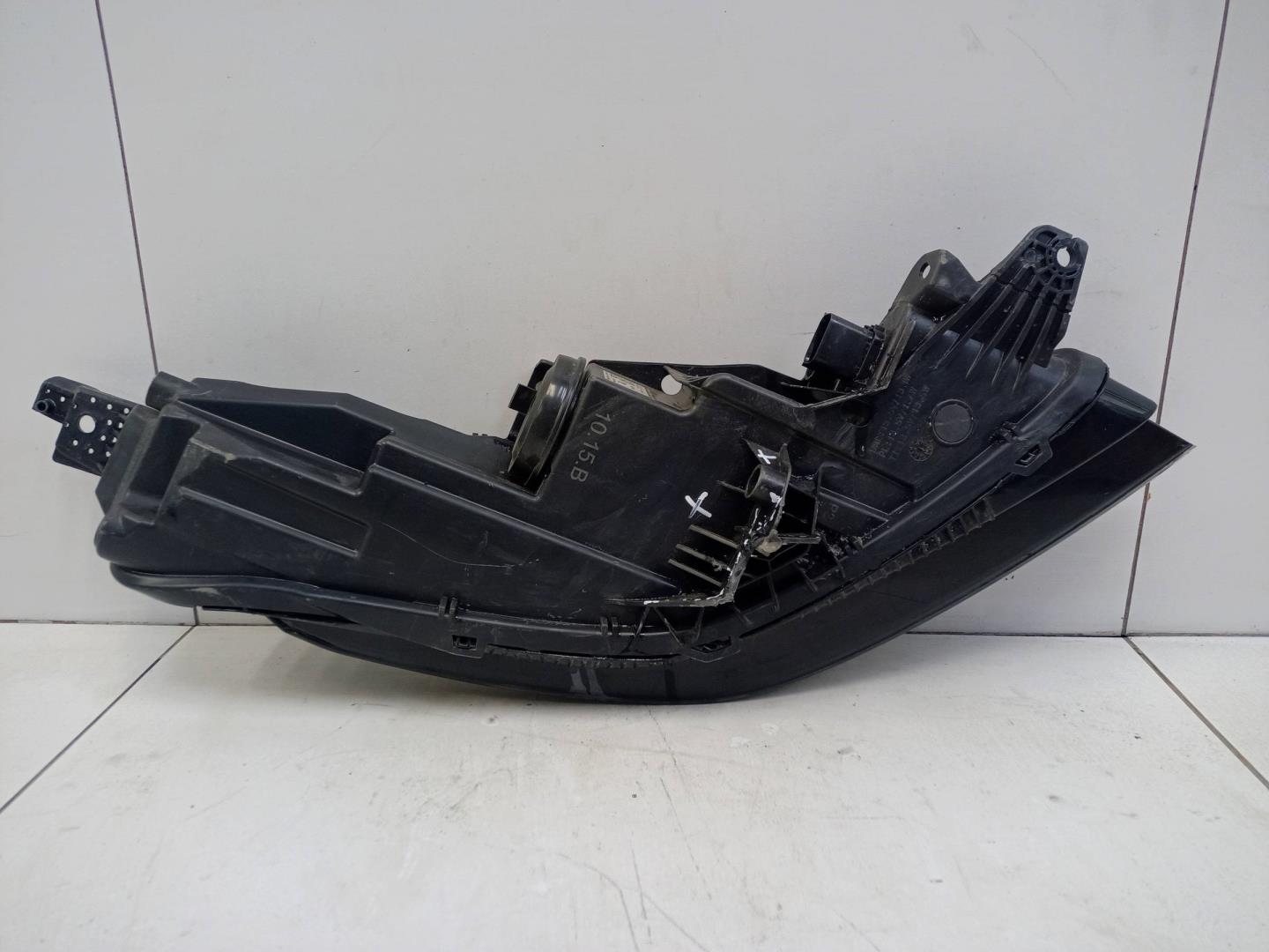 Фара дневного света левая (ходовые огни)