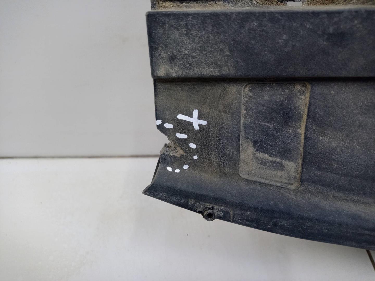 Кожух замка капота