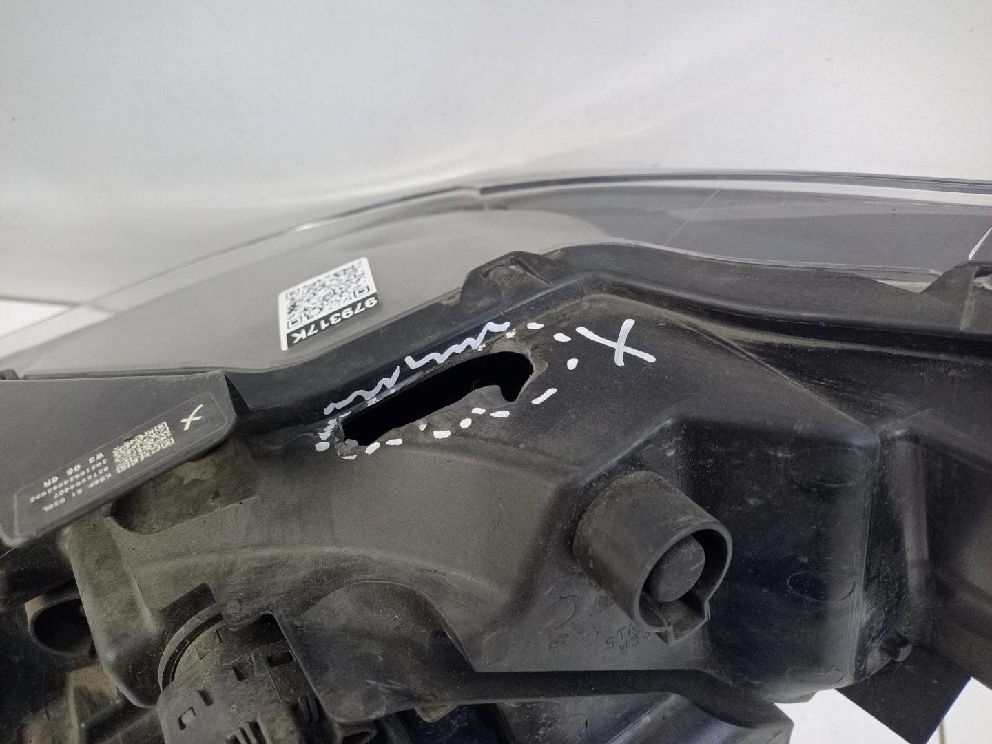 Фара правая