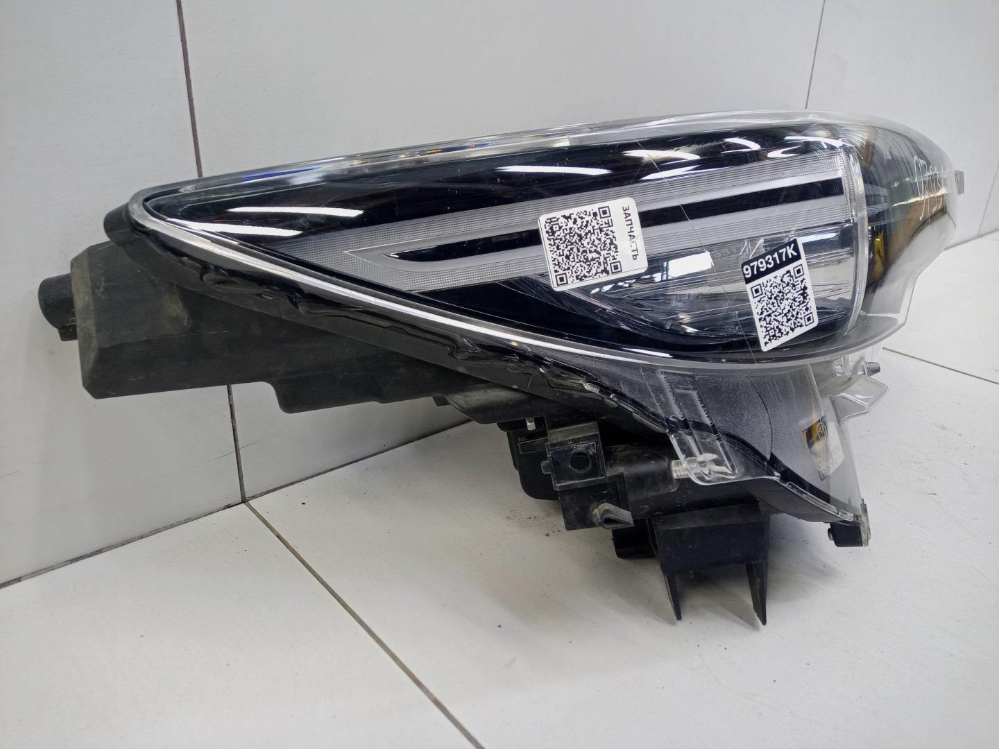 Фара правая