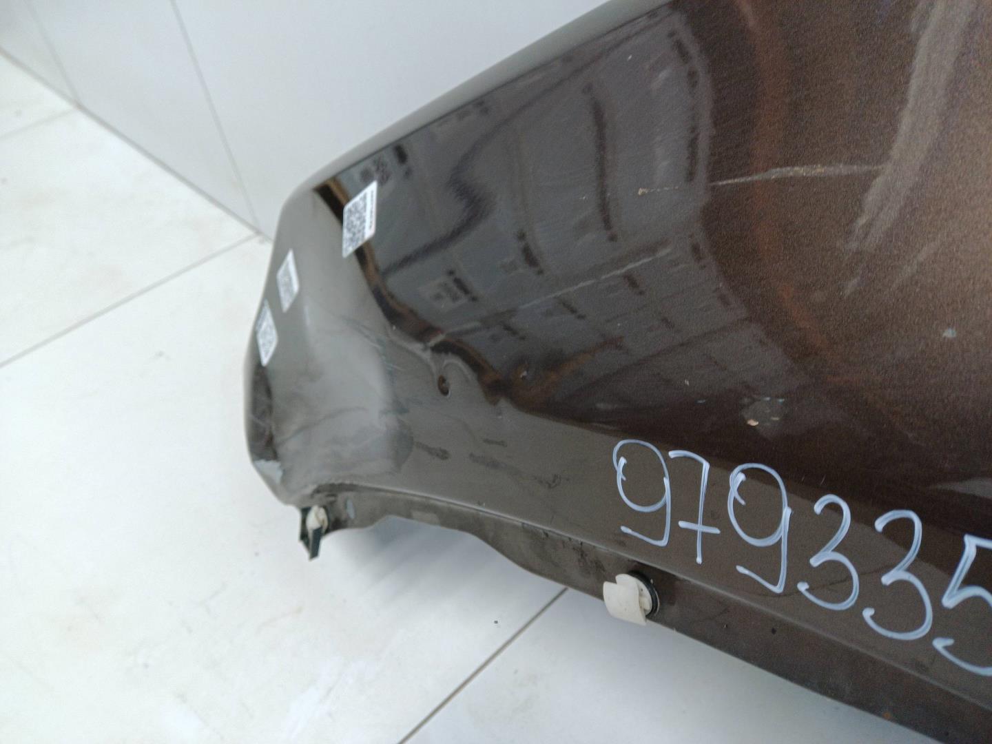 Крыло переднее левое