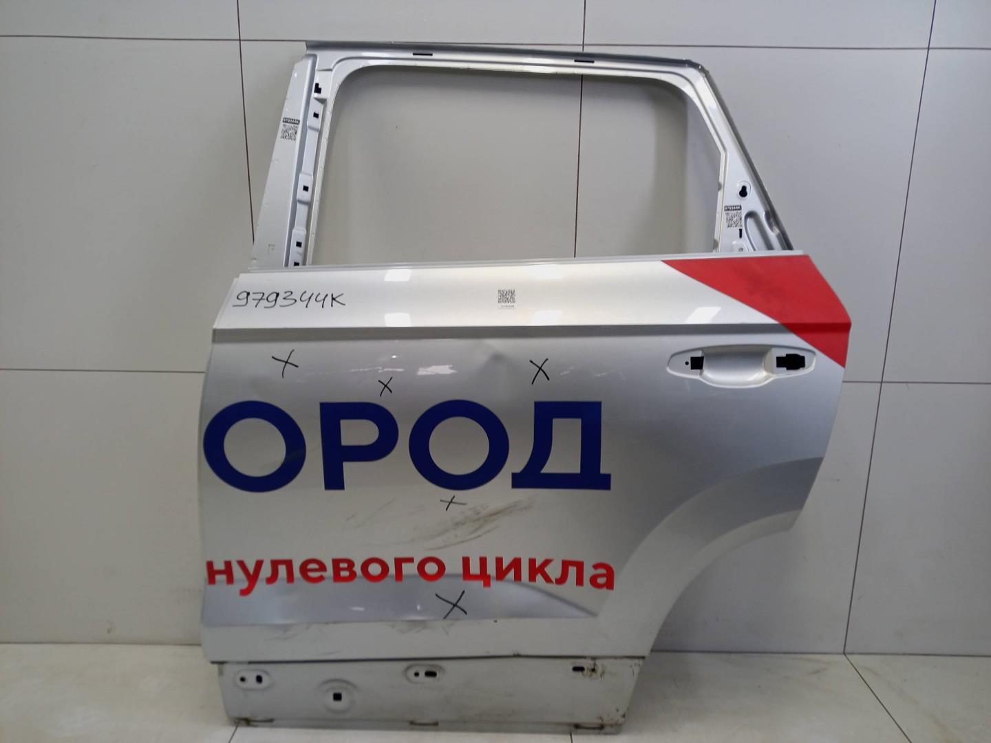 Дверь задняя левая