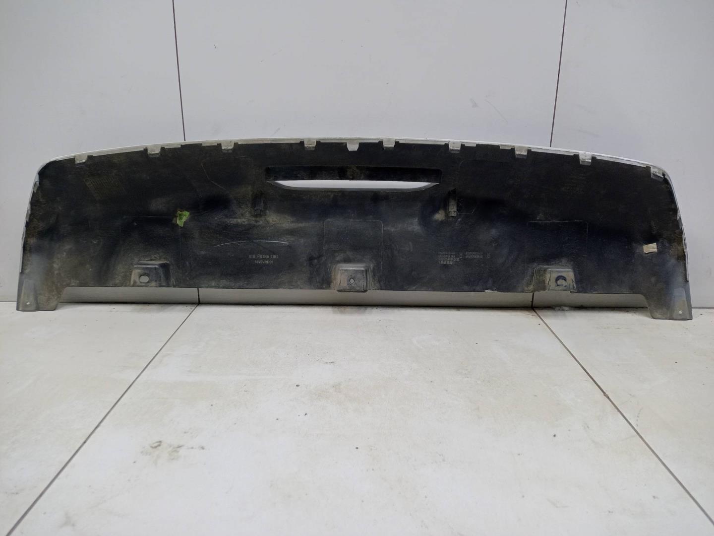 Накладка заднего бампера