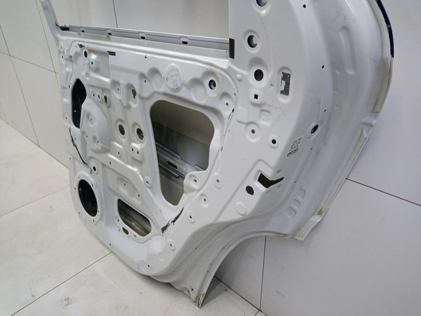 Дверь задняя правая