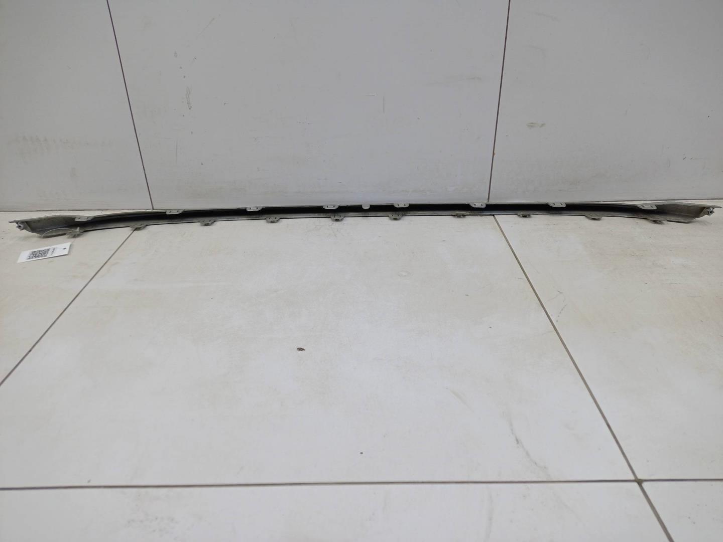 Накладка переднего бампера