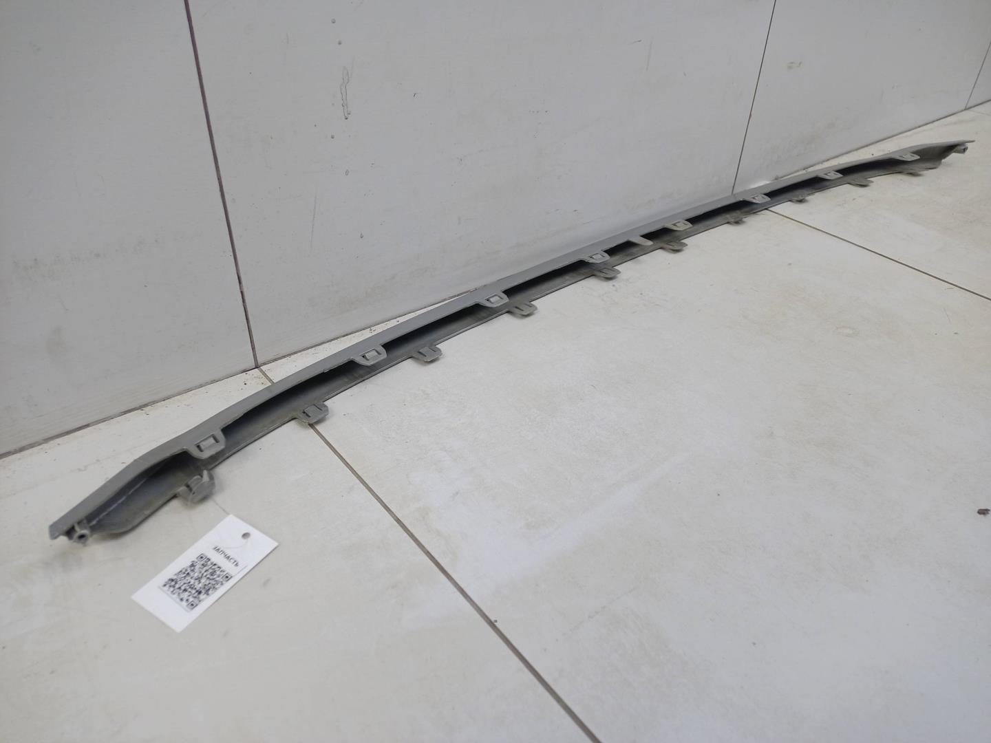 Накладка переднего бампера