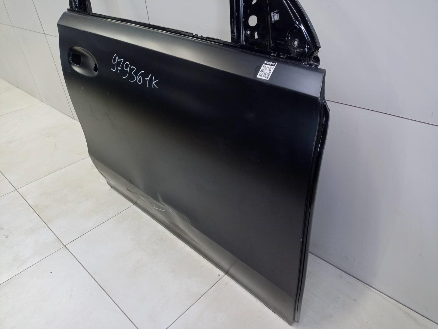 Дверь передняя правая