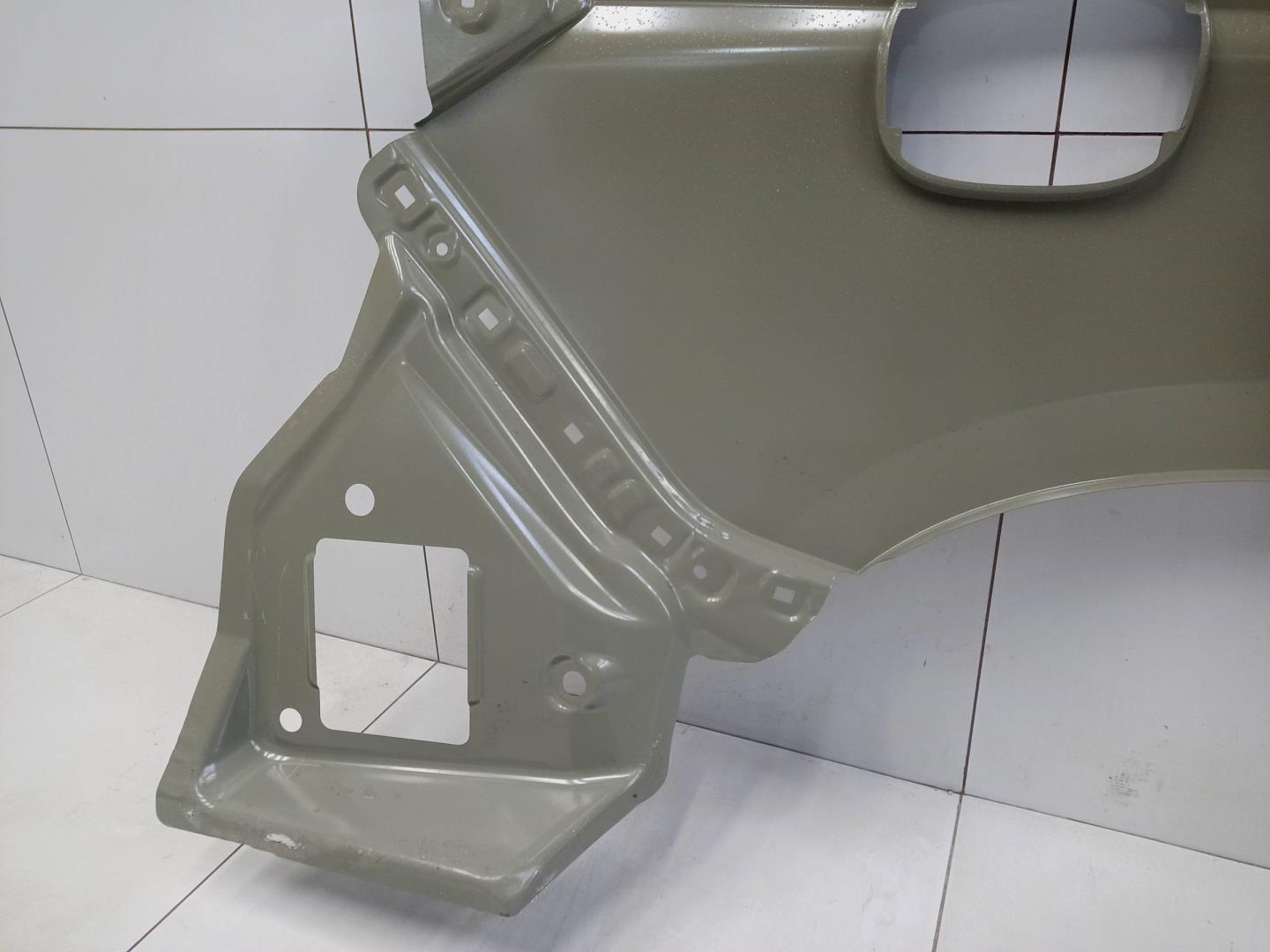 Кузовной элемент