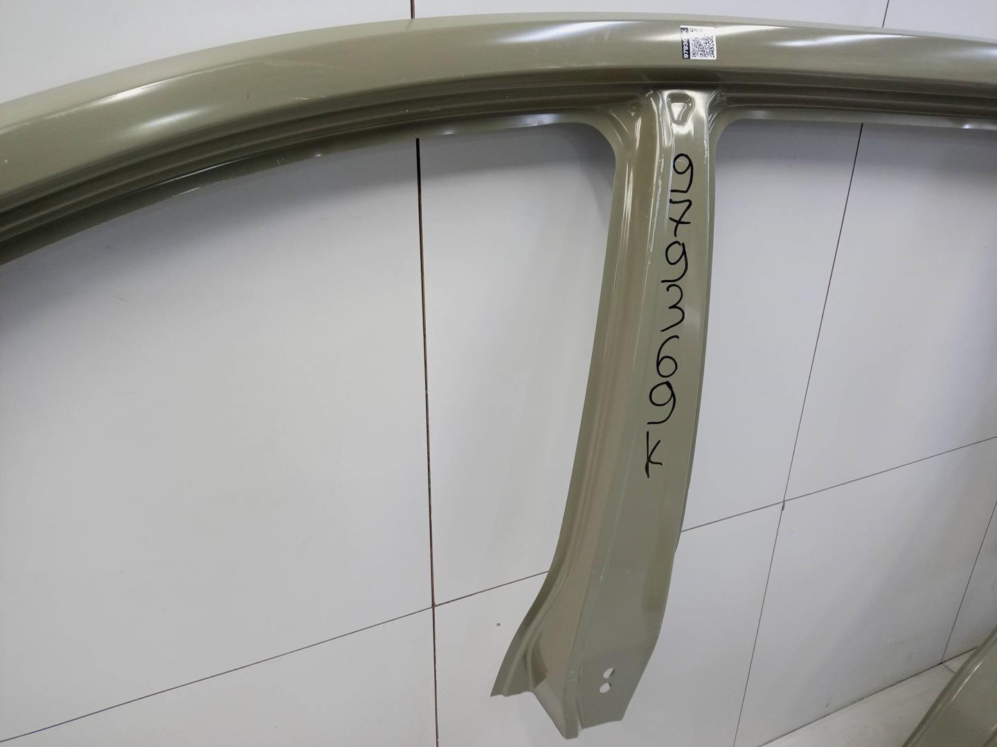 Кузовной элемент