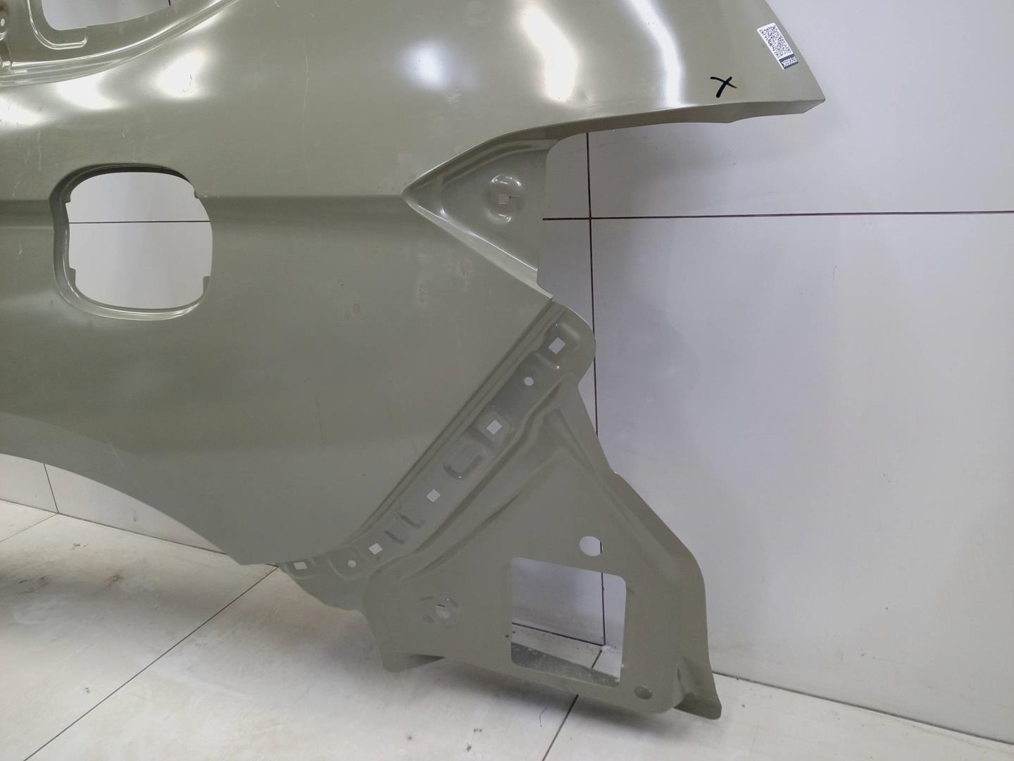 Кузовной элемент