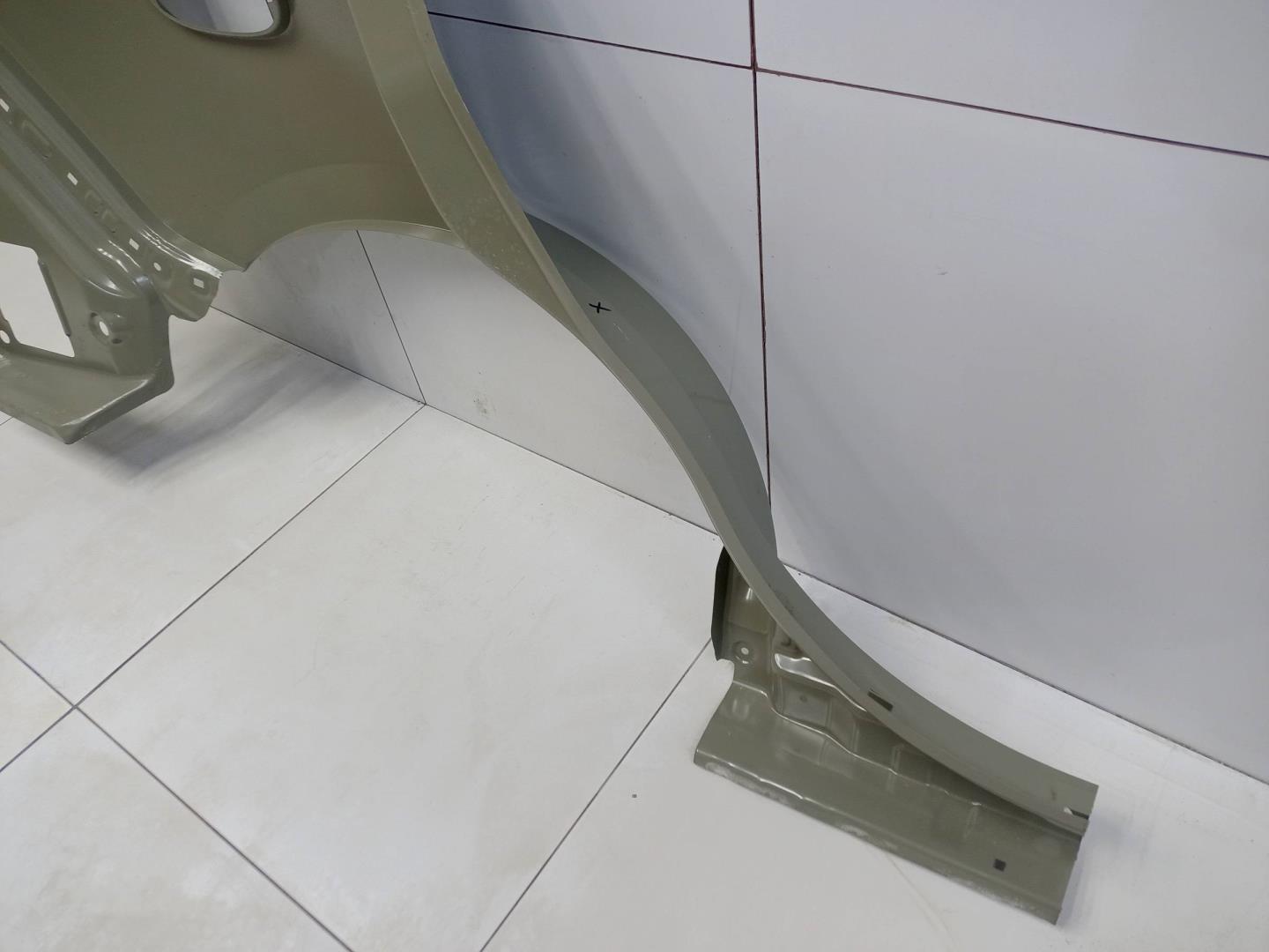 Кузовной элемент