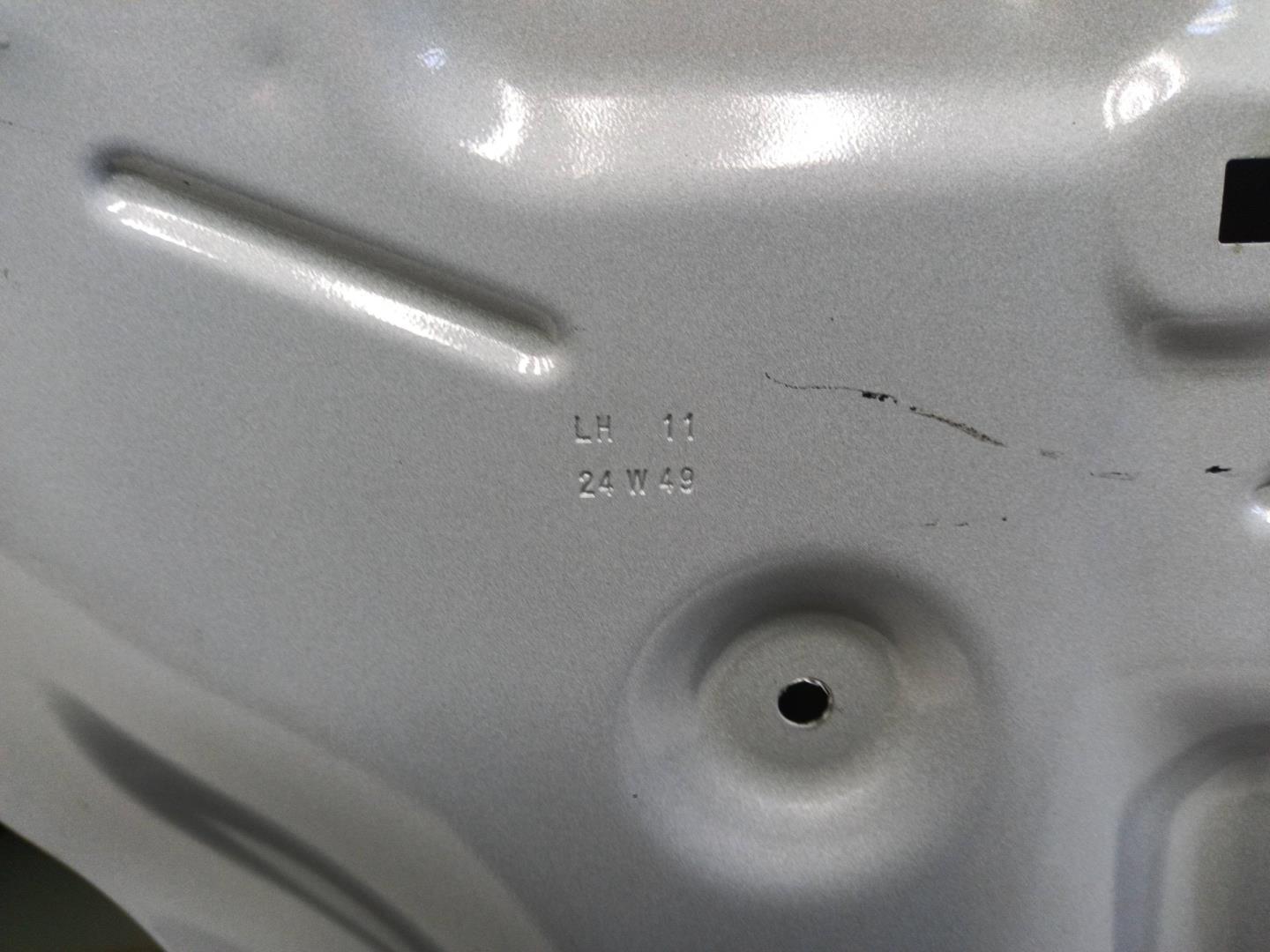 Дверь задняя левая