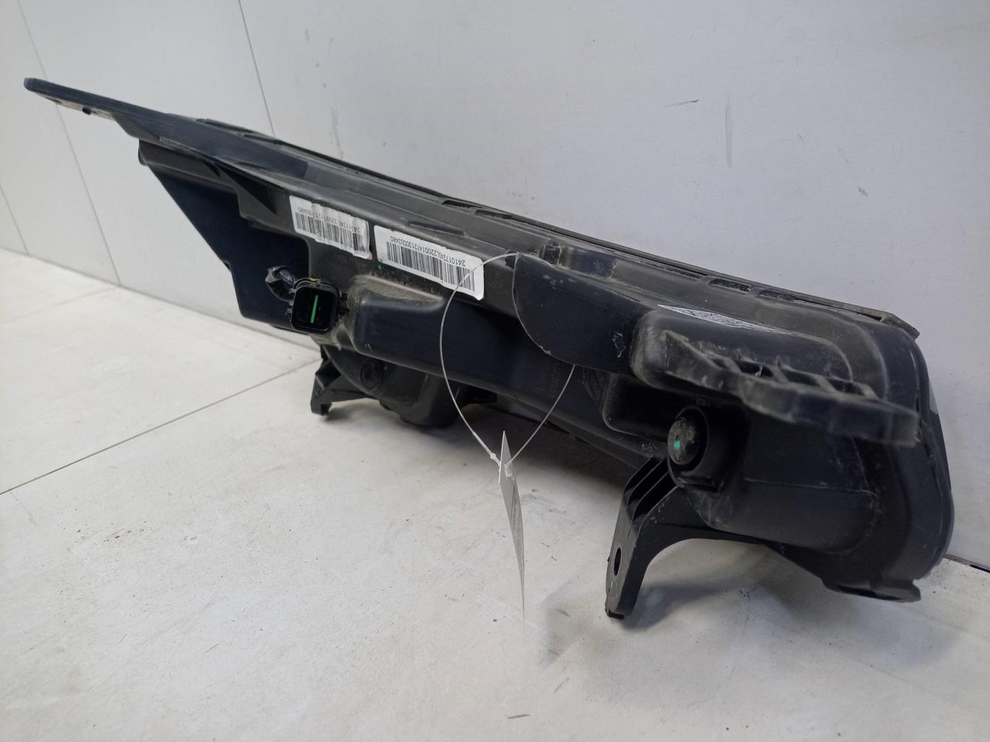 Фара дневного света левая (ходовые огни)