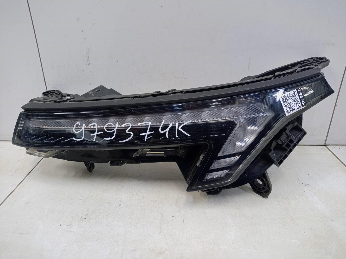 Фара дневного света левая (ходовые огни)