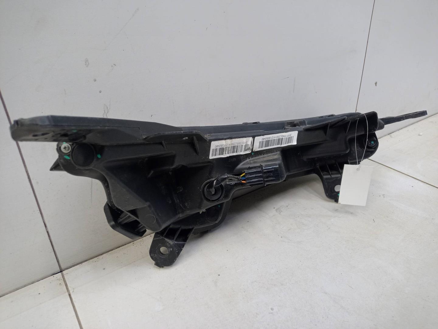 Фара дневного света левая (ходовые огни)