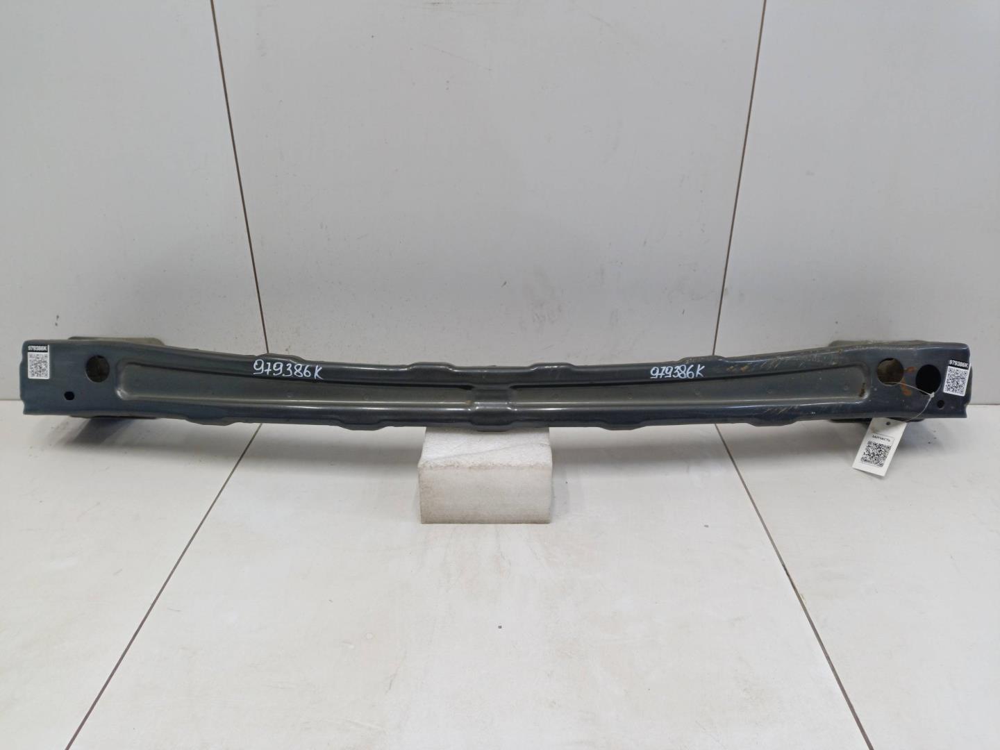 Усилитель заднего бампера