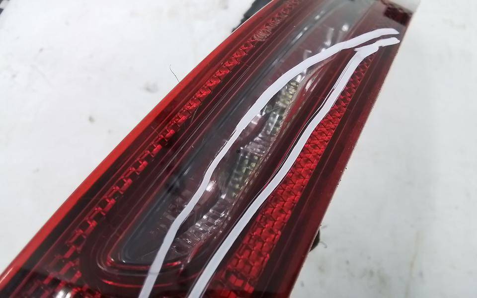 Фонарь задний в бампер правый