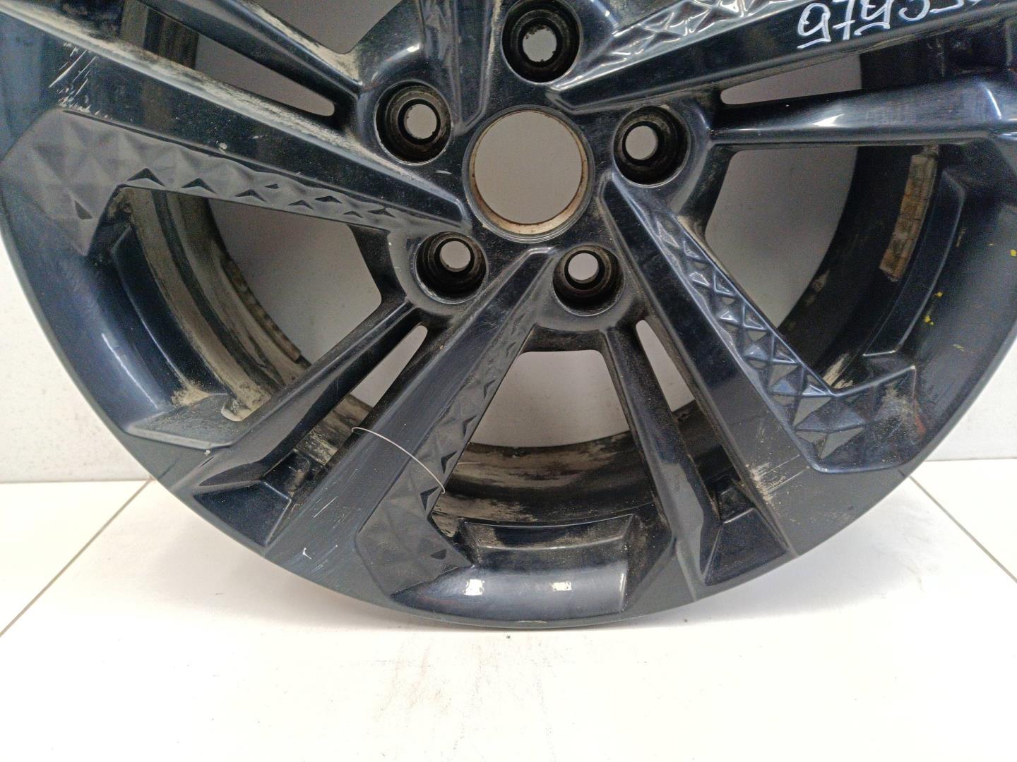 Диск колесный литой легкий сплав