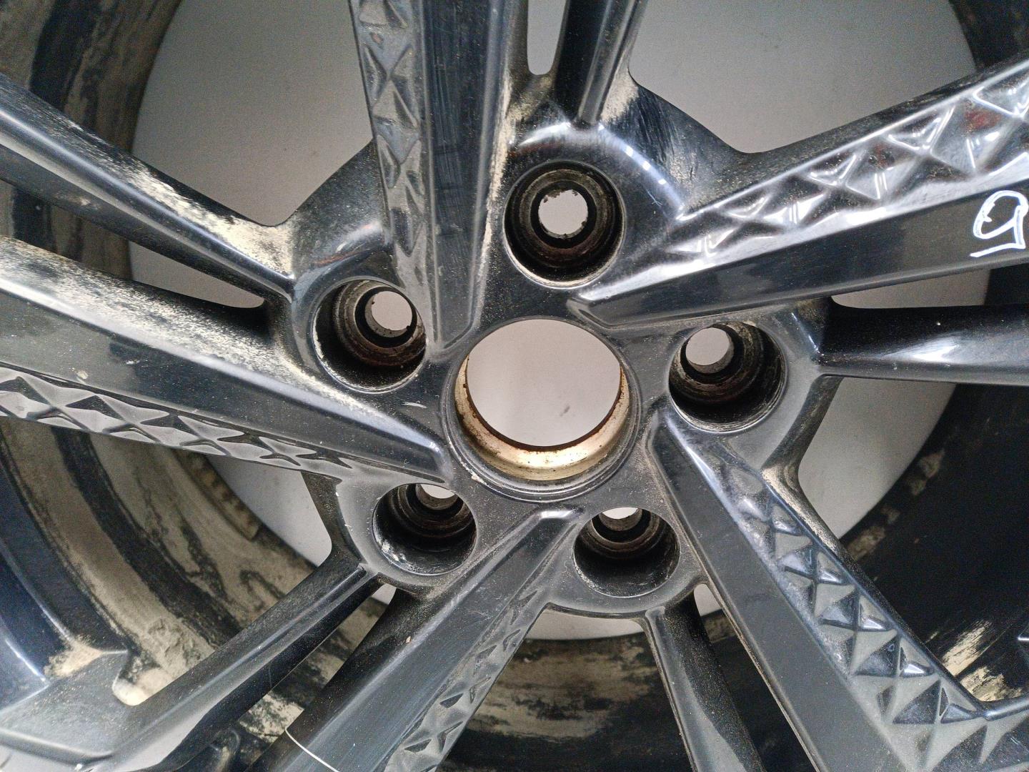 Диск колесный литой легкий сплав