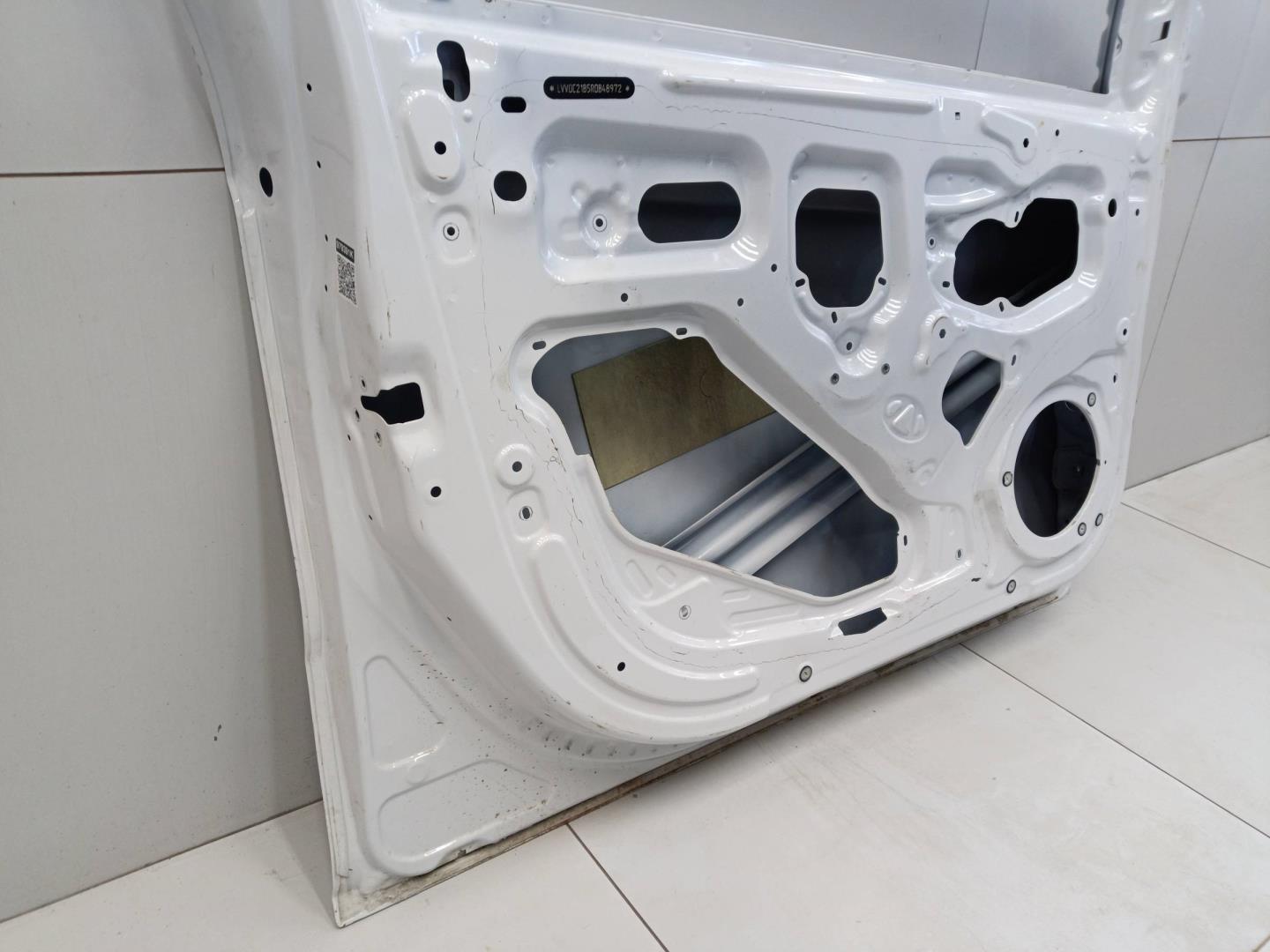 Дверь передняя левая