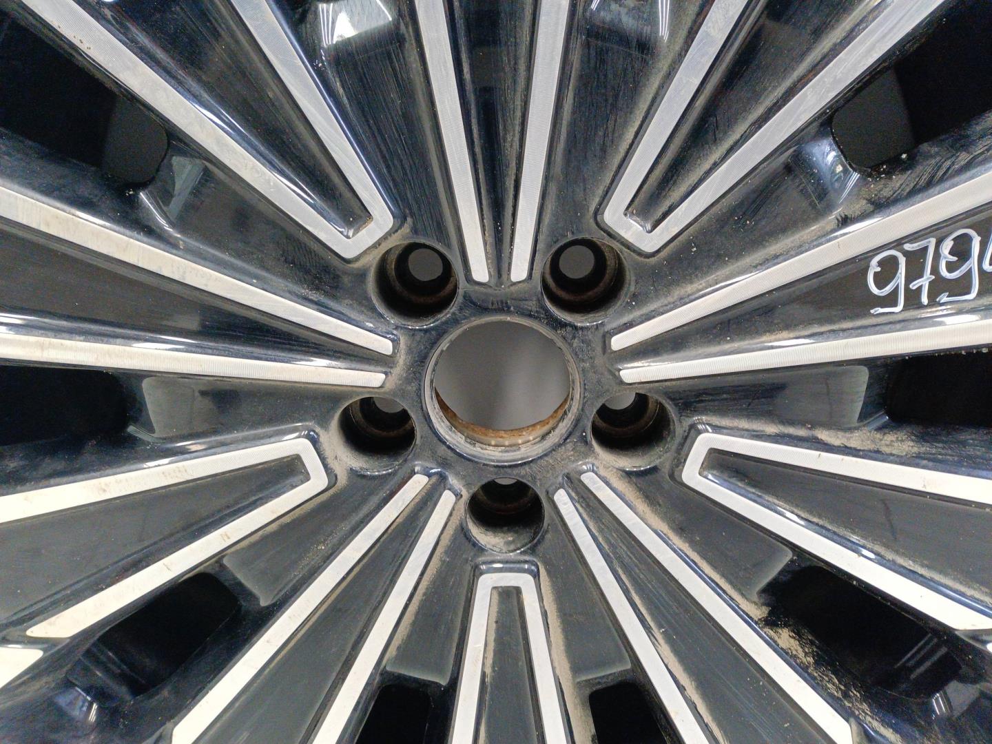 Диск колесный литой легкий сплав