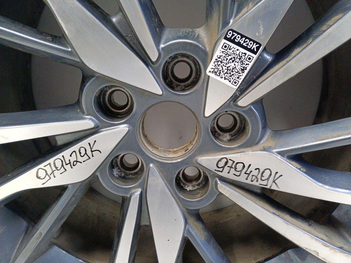 Диск колесный литой легкий сплав