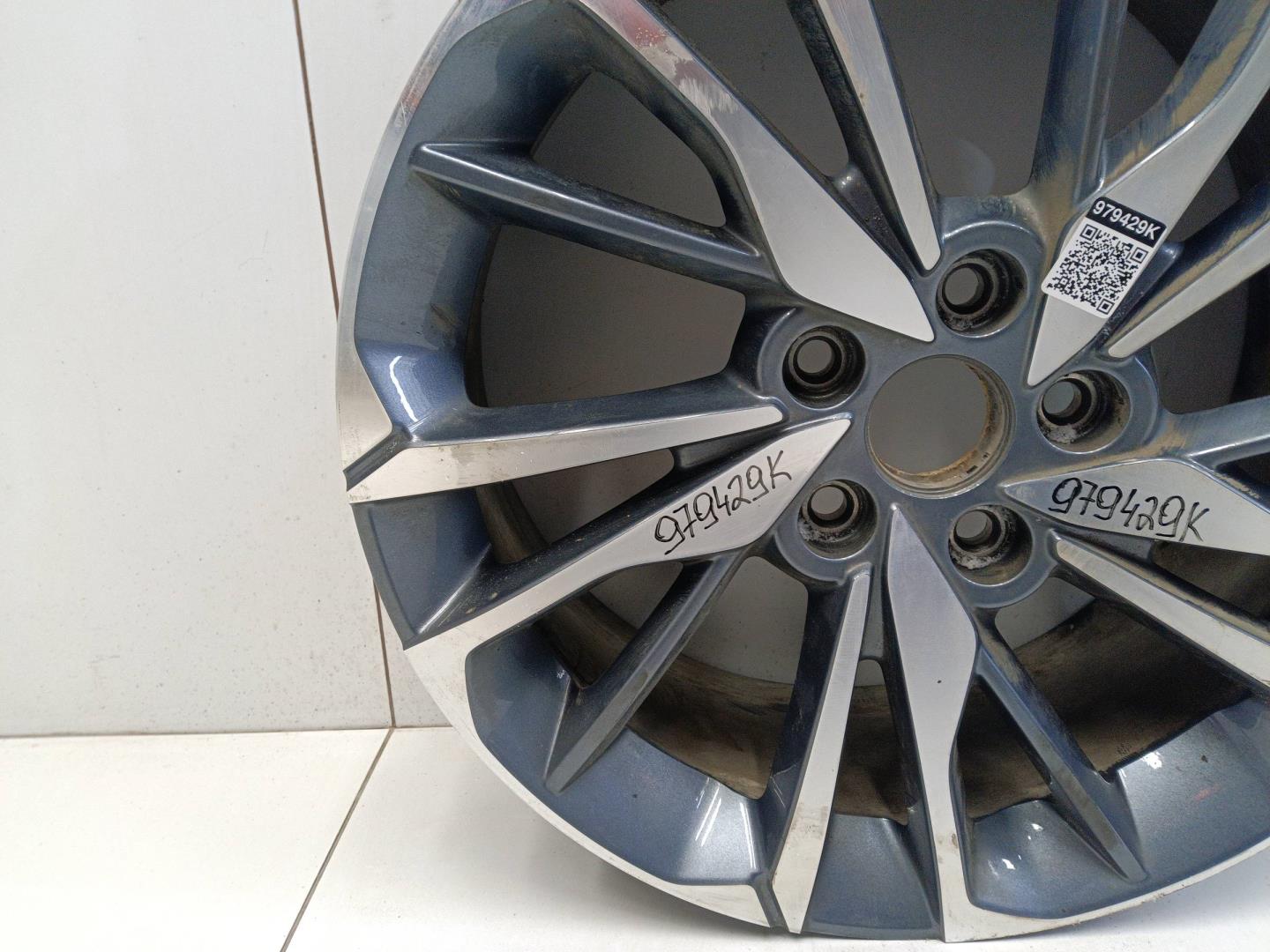 Диск колесный литой легкий сплав