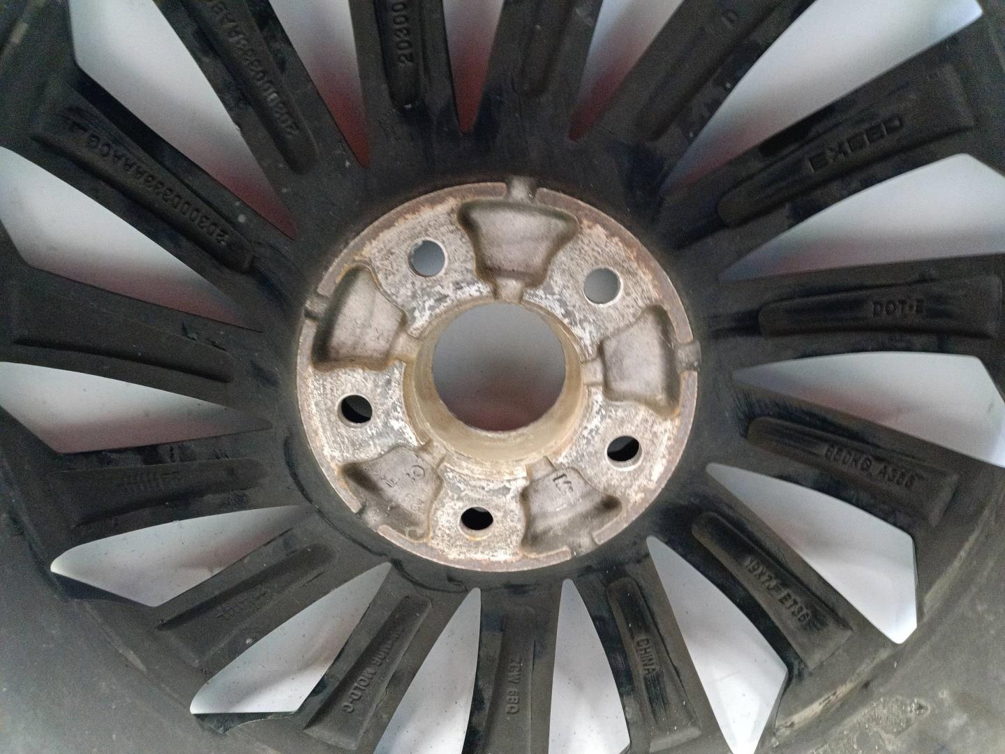 Диск колесный литой легкий сплав