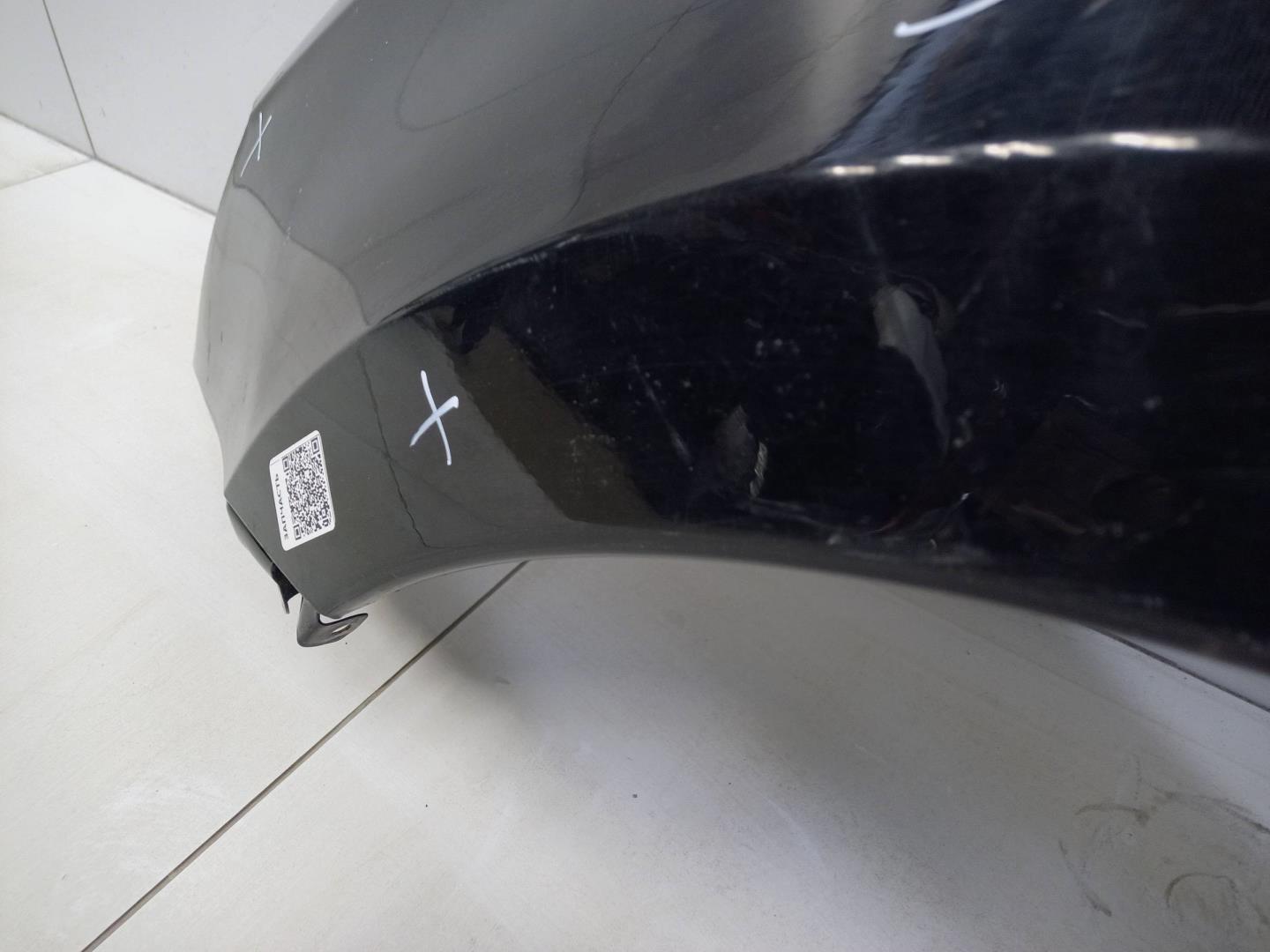 Крыло переднее левое