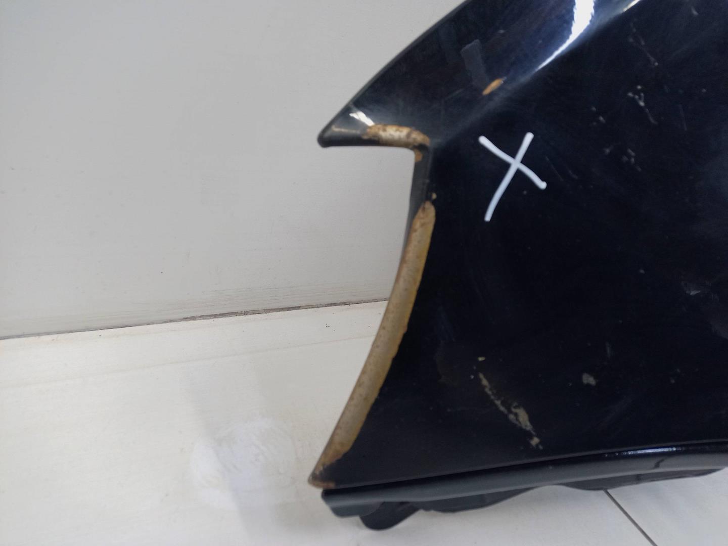 Крыло переднее левое