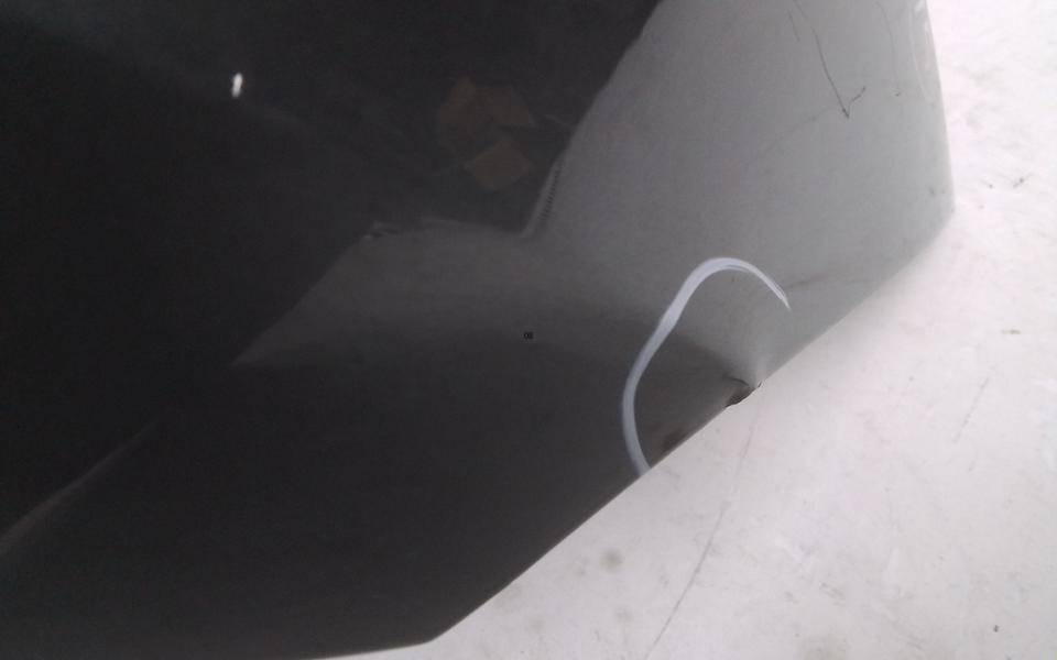 Крыло переднее правое