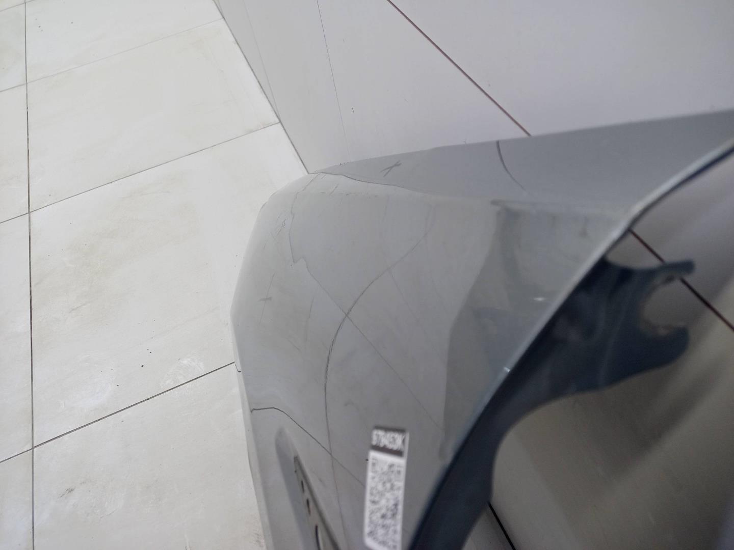 Крыло переднее левое